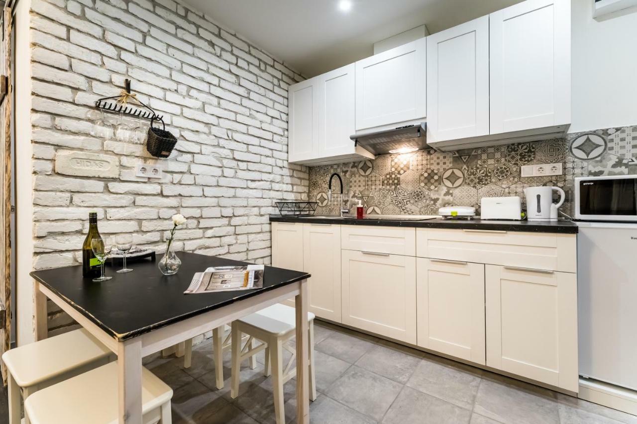 Bpr Vintage Garden Apartment With Terrace & Sauna Budapest Exteriör bild