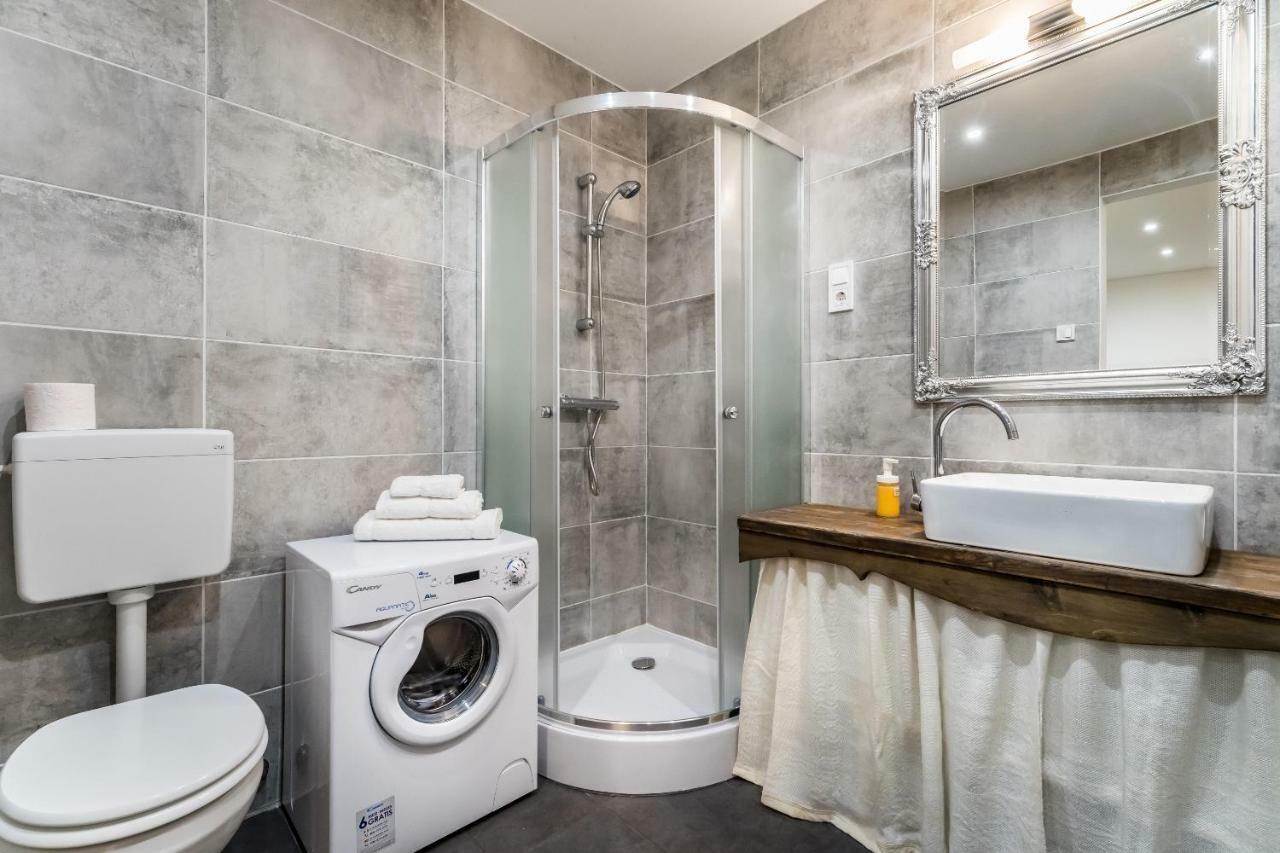 Bpr Vintage Garden Apartment With Terrace & Sauna Budapest Exteriör bild