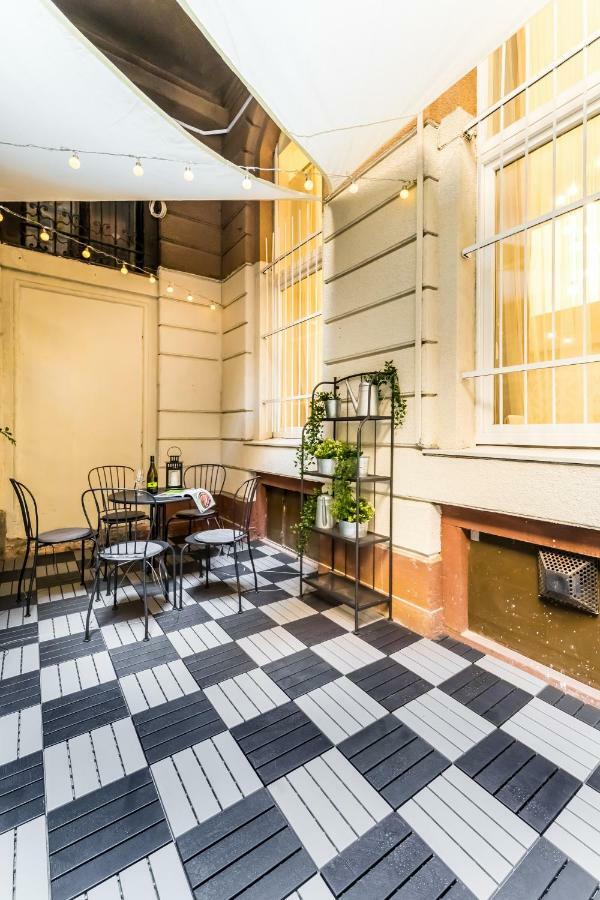 Bpr Vintage Garden Apartment With Terrace & Sauna Budapest Exteriör bild