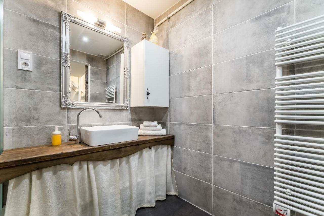 Bpr Vintage Garden Apartment With Terrace & Sauna Budapest Exteriör bild