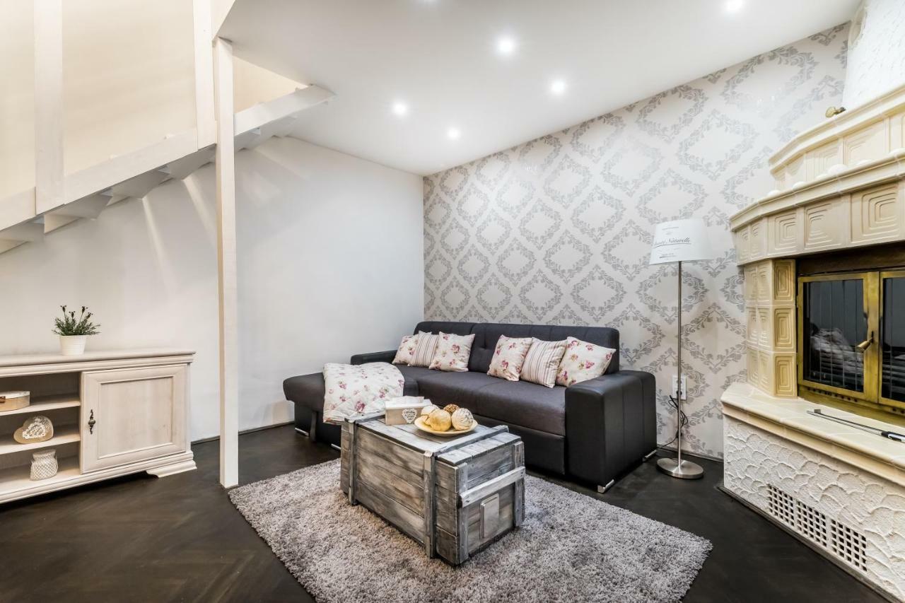 Bpr Vintage Garden Apartment With Terrace & Sauna Budapest Exteriör bild